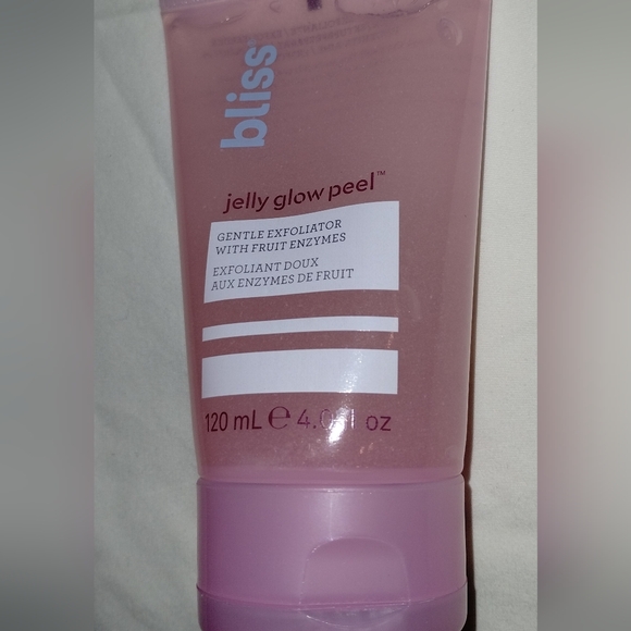 BLISS JELLY GLOW PEEL GENTLE EXFOLIATOR WITH FRUIT ENZYMES, 4.0 FL OZ - Picture 4 of 14